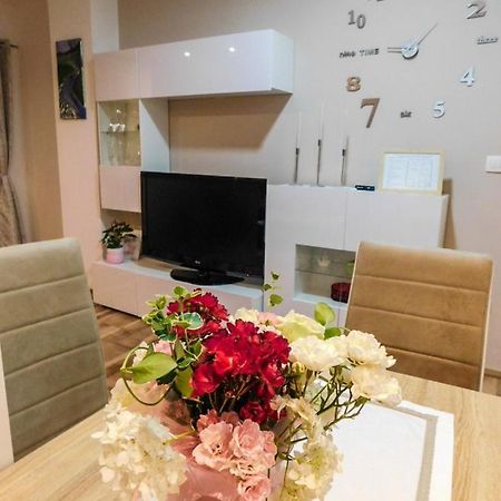 Apartman Lara Оточац Экстерьер фото