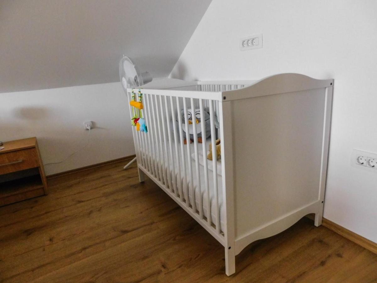 Apartman Lara Оточац Экстерьер фото